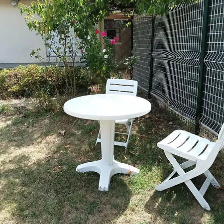 Feriehus Gite Du Jardin De Charlotte - Maison Avec Jardin Clos Saint-Gereon